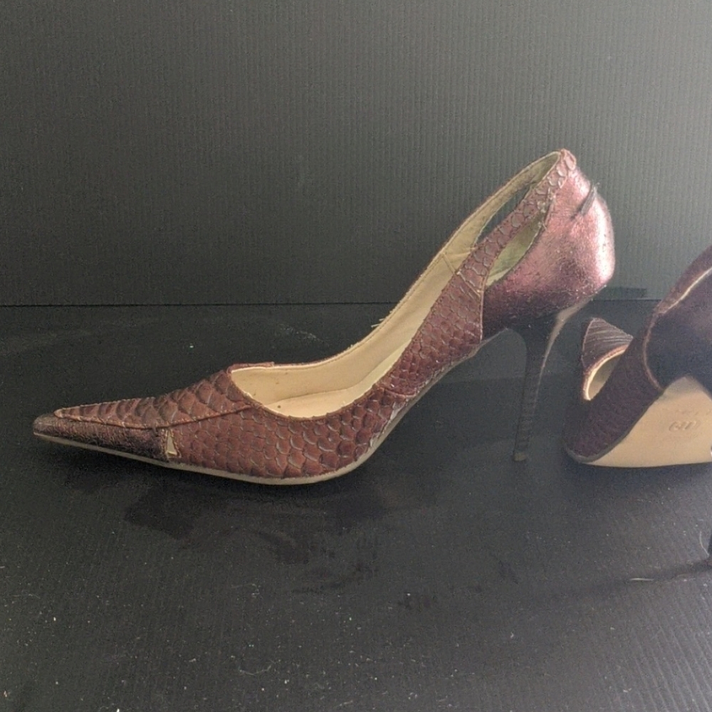 Shoes - Picture 4 of 4